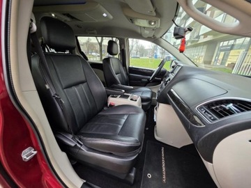 Chrysler Town &amp; Country V 2015 town chrysler Touring V6 3.6l benzyna 283KM Dokumentacja Zadbany, zdjęcie 31