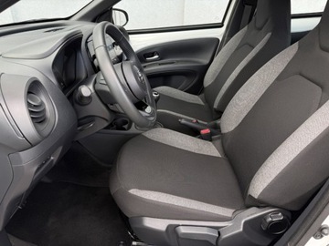 Toyota Aygo X 1.1 VVT-i 72KM 2024 Toyota Aygo X 1.0 VVTI X-Play Kamera Klimatyzacja Tempomat ACC Gwarancja S, zdjęcie 16