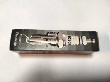 СВЕЧА ЗАЖИГАНИЯ SUPER PLUS 10 0242235665 BOSCH
