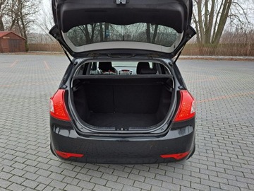 Kia Ceed I Hatchback 5d Facelifting 1.6 CRDi WGT 90KM 2011 Kia Cee'd 1.6CRDi 90KM 2011r. lift Klima TEMPOMAT, zdjęcie 24