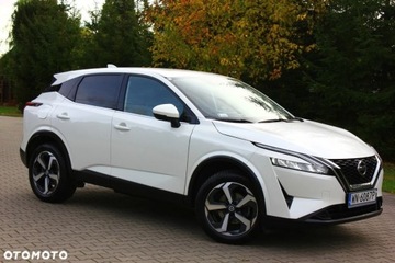 Nissan Qashqai III Crossover 1.3 DIG-T MHEV 140KM 2022 Nissan Qashqai Nissan Qashqai 1.3 DIG-T N-Connecta EU6d 1.3 Benzyna 140KM, zdjęcie 1