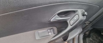 Volkswagen Polo V Hatchback 5d 1.6 TDI-CR DPF 90KM 2011 Volkswagen Polo 122011r, 1.6 TDI. Lekko uszkodzony przod. Jezdzi. 1.6, zdjęcie 8