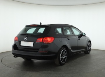 Opel Astra J Sports Tourer 1.4 Turbo ECOTEC 140KM 2012 Opel Astra 1.4 T, Navi, Klima, Parktronic, zdjęcie 4