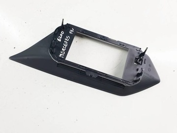 MERCEDES TŘÍDA E W212 S212 14R FACELIFT KOMBI KRYT POUZDRO RÁMEČEK DISPLEJ