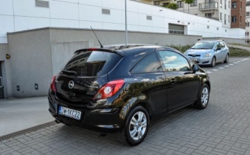 Opel Corsa D Hatchback 1.2 Twinport ECOTEC 70KM 2011 Opel Corsa Lift 2011 r. Bezwypadkowy 1.2 Benzyna 70KM, zdjęcie 3