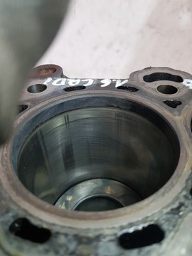 НИЖНИЙ БЛОК ДВИГАТЕЛЯ HYUNDAI KIA 1.6 CRDI D4FB