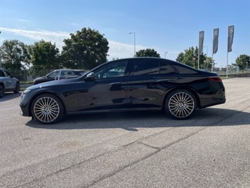 Mercedes Klasa E W214 Sedan 2.0 220d 197KM 2025 E Klasa 220 d 4-Matic AMG 2.0 (197KM) 2025, zdjęcie 1