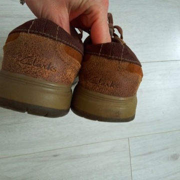 Clarks 42 1/2 skórzane półbuty