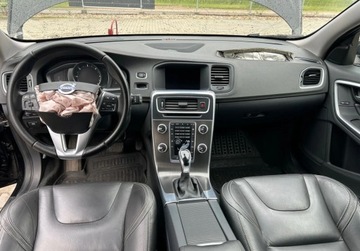Volvo V60 I Kombi Facelifting 2.0 D4 DRIVE-E 190KM 2015 Volvo V60 2.0D 190KM 2015r. automat auto zarejestrowane i ubezpieczone w P, zdjęcie 14