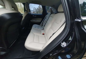 Volvo XC60 II Crossover D4 190KM 2018 Volvo XC 60 Volvo XC 60 D4 Geartronic RDesign 2.0 Diesel 190KM, zdjęcie 10