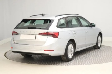 Skoda Octavia IV Kombi 2.0 TDI 115KM 2022 Skoda Octavia 2.0 TDI, 1. Właściciel, VAT 23%, zdjęcie 4