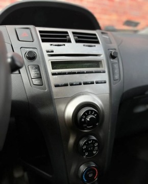 Toyota Yaris II Hatchback 5d 1.0 VVT-i 69KM 2008 Toyota Yaris Salon PL klima Alu Gwarancja w cenie Warszawa VDAK Benzyna, zdjęcie 19