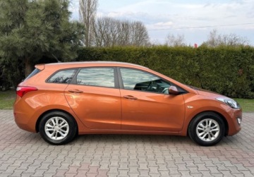 Hyundai i30 II Wagon Facelifting 1.6 MPI 120KM 2016 Hyundai i30 1,6 DOHC 120KM LIFT Bezwypadkowy SERWIS Super Stan 1.6 120KM, zdjęcie 5