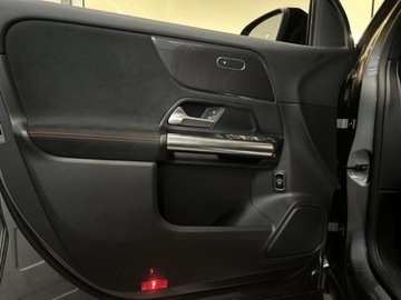 Mercedes GLA II Off-roader Facelifting 1.3 200 163KM 2025 Mercedes-Benz GLA 200 Pakiet wyposażenia Advanced, zdjęcie 17