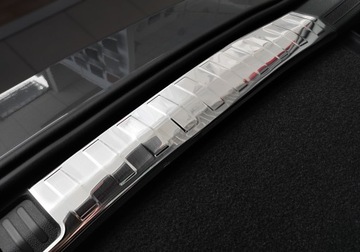 НАКЛАДКА БОКОВИНЫ БАГАЖНИКА VW TIGUAN II