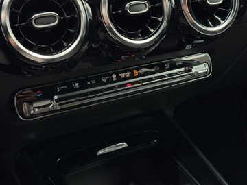 Mercedes Klasa B W247 Sports Tourer 1.3 B180  136KM 2020 Mercedes-Benz B 180 Progressive / 1właściciel / Sa, zdjęcie 23