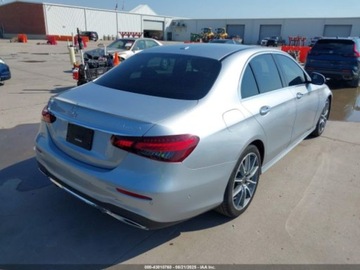 Mercedes Klasa E W213 2022 Mercedes-Benz Klasa E 350 4Matic 2022 2.0l 2.0 Benzyna 255KM, zdjęcie 5