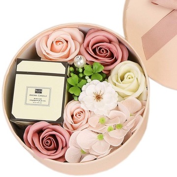 Flowerbox Pudełko Kwiaty Mydlane Róże z zapachową świecą dla nauczyciela