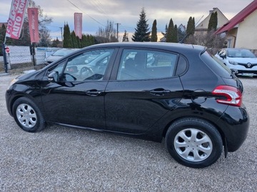 Peugeot 208 I Hatchback 3d 1.2 VTI 82KM 2012 Peugeot 208 Sliczny 1.2 benzyna 255tys km zarejestrowany Bogata wersja g, zdjęcie 4