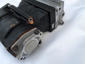 ВОЗДУШНЫЙ КОМПРЕССОР MERCEDES 457 A4571307115
