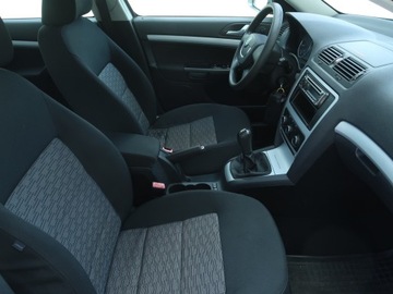 Skoda Octavia II Hatchback Facelifting 1.4 TSI 122KM 2010 Skoda Octavia 1.4 TSI, Salon Polska, Klima, zdjęcie 8