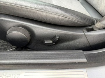 Mercedes Klasa C W204 Kombi T204 2.2 220CDI BlueEfficiency 170KM 2009 Mercedes C 220 2.2 CDI 170 KM Półskóry Duża, zdjęcie 9