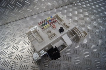 BOX POJISTEK TOYOTA LAND CRUISER 120 D4D