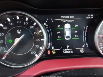 Maserati Ghibli III 2023 Maserati Ghibli Modena Q4 2023 3.0l 3.0 Benzyna 424KM, zdjęcie 4