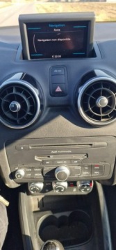 Audi A1 I Hatchback 3d 1.2 TFSI 86KM 2013 Audi A1 S Line, zdjęcie 18