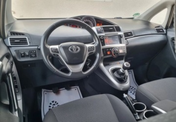 Toyota Verso Minivan Facelifting 1.6 D-4D 112KM 2014 Toyota Verso SLICZNA 1.6 D4D Diesel ORYGINAL Bogata Wersja ZADBANA 2015r S, zdjęcie 4