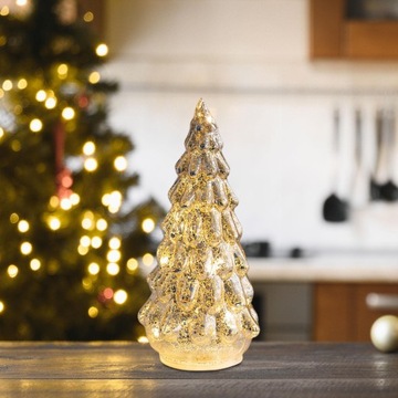 Стеклянная елка со светодиодной подсветкой.