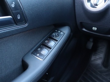 Mercedes Klasa E W212 Kombi 200 CGI BlueEFFICIENCY 184KM 2012 Mercedes E E 200, Automat, Skóra, Navi, Xenon, zdjęcie 17