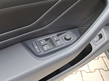 Volkswagen Arteon Fastback Facelifting 2.0 TSI 280KM 2024 Volkswagen Arteon Elegance 2.0 TSI 4MOTION 280KM DSG-7 Assistance Plus N, zdjęcie 23