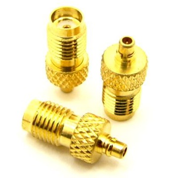 ADAPTER MMCX WTYK / SMA GNIAZDO