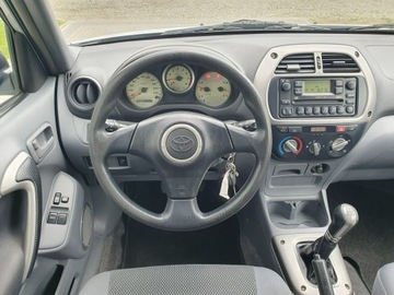 Toyota RAV4 II 2.0 i 16V 150KM 2000 Toyota RAV-4 2.0 Benzyna 150KM 4x4 132tyś.km, zdjęcie 24