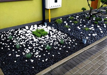 Крупная черная итальянская галька NERO EBANO 4-6см 25кг