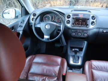 Volkswagen Tiguan I SUV 2.0 TDI CR DPF 140KM 2009 VW Tiguan 2.0 TDI, Salon Polska, 4X4, DSG, Skóra, zdjęcie 6