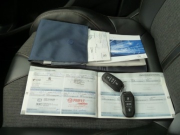 Peugeot 5008 II Crossover 1.2 PureTech 130KM 2017 Peugeot 5008 GT LINEKLIMATYZACJASKORYPANORAMA DACHNAWIGACJAELEKTRYKA7 OSOB, zdjęcie 31