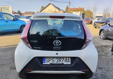 Toyota Aygo II Hatchback 5d 1.0 VVT-i 69KM 2017 Toyota Aygo 122017r, 1.0 Benzyna. Uszkodzony przod i lewy bok. Jezdzi., zdjęcie 16