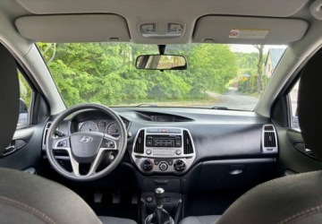 Hyundai i20 I Hatchback 5d Facelifting 1.2 DOHC 85KM 2012 Hyundai i20 Hyundai i20 1.25 Wersja Jubileuszowa 1.2 Benzyna 85KM, zdjęcie 31
