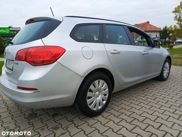 Opel Astra H Kombi 1.7 CDTI ECOTEC 125KM 2013 Opel Astra Opel Astra 1.7 CDTI DPF Sports Tourer 1.7 Diesel 125KM, zdjęcie 10