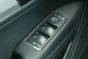 Mercedes Klasa E W212 Coupe 200 CGI BlueEFFICIENCY 184KM 2011 Mercedes E E 200, Serwis ASO, Automat, Skóra, zdjęcie 18