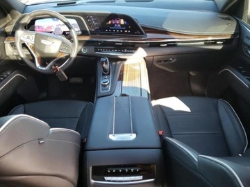 Cadillac Escalade III 2022 Cadillac Escalade 2022, 6.2L, 4x4, PREMIUM LUXURY, porysowany lakier 6.2, zdjęcie 6