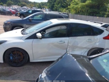 Ford Focus III RS 2.3 EcoBoost 350KM 2017 Ford Focus RS 2017 2.3l 2.3 Benzyna 350KM, zdjęcie 2