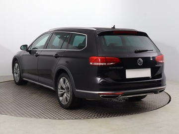 Volkswagen Passat B8 Variant 2.0 TDI SCR 240KM 2017 VW Passat 2.0 BiTDI, Salon Polska, Serwis ASO, zdjęcie 3