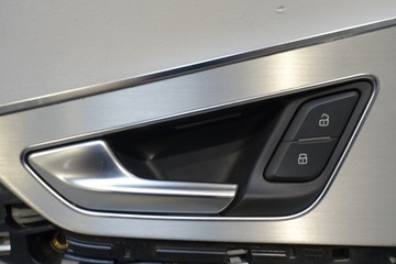 AUDI Q7 ВНУТРЕННЯЯ РУЧКА ДЕКОР ДВЕРИ ЛЕВАЯ ПЕРЕДНЯЯ