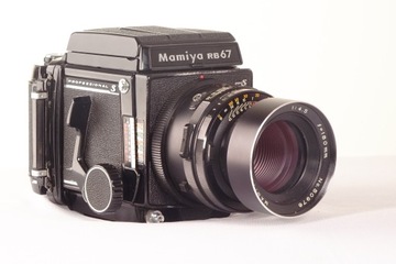 Полный комплект Mamiya RB67 из 3 линз и 3 кассет.