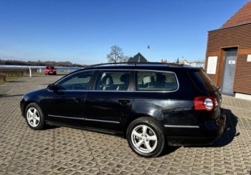 Volkswagen Passat B6 Variant 2.0 TDI PD-DPF 140KM 2007 Volkswagen Passat 2007 rok B6 KLIMATRONIK Zadbany 2.0 Diesel 140KM, zdjęcie 2
