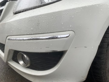 MERCEDES B TŘÍDA W245 FACELIFT NÁRAZNÍK PŘEDNÍ Z CHROMY BÍLÝ LAK 650