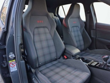 Volkswagen Golf VIII 2023 Volkswagen Golf GTI245kmStan wzorowy Niski Przebieg 2.0 Benzyna 245KM, zdjęcie 15